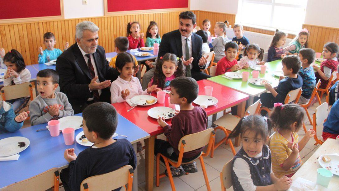 Kaymakamımız Sayın Mehmet Ali Atak'tan Okullarımıza Ziyaret